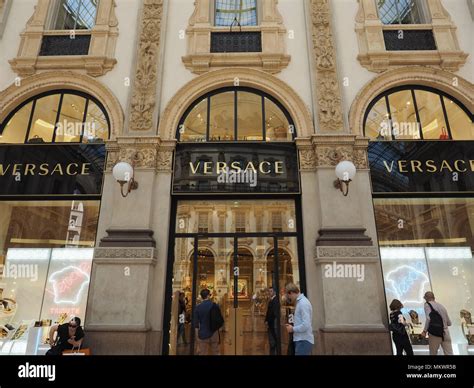 versace galleria vittorio emanuele milano|Restoration of Galleria Vittorio Emanuele II .